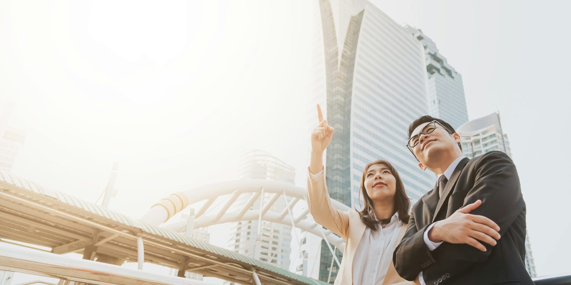 Top Strategies for Real Estate Agents to Succeed in a Competitive Market