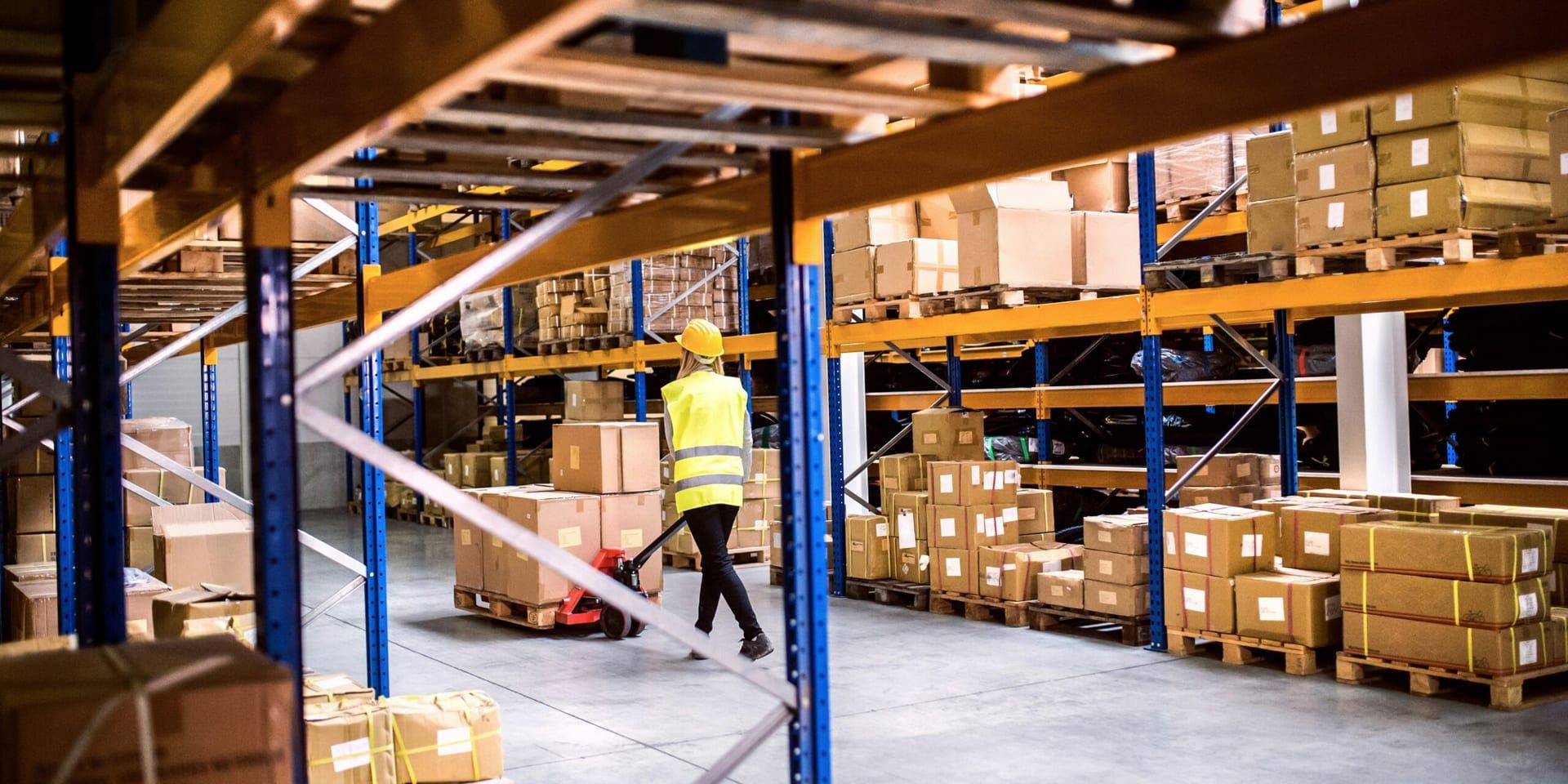 Industrial Real Estate Booms in 2025 as E-commerce Spurs Warehouse Expansion and Innovation