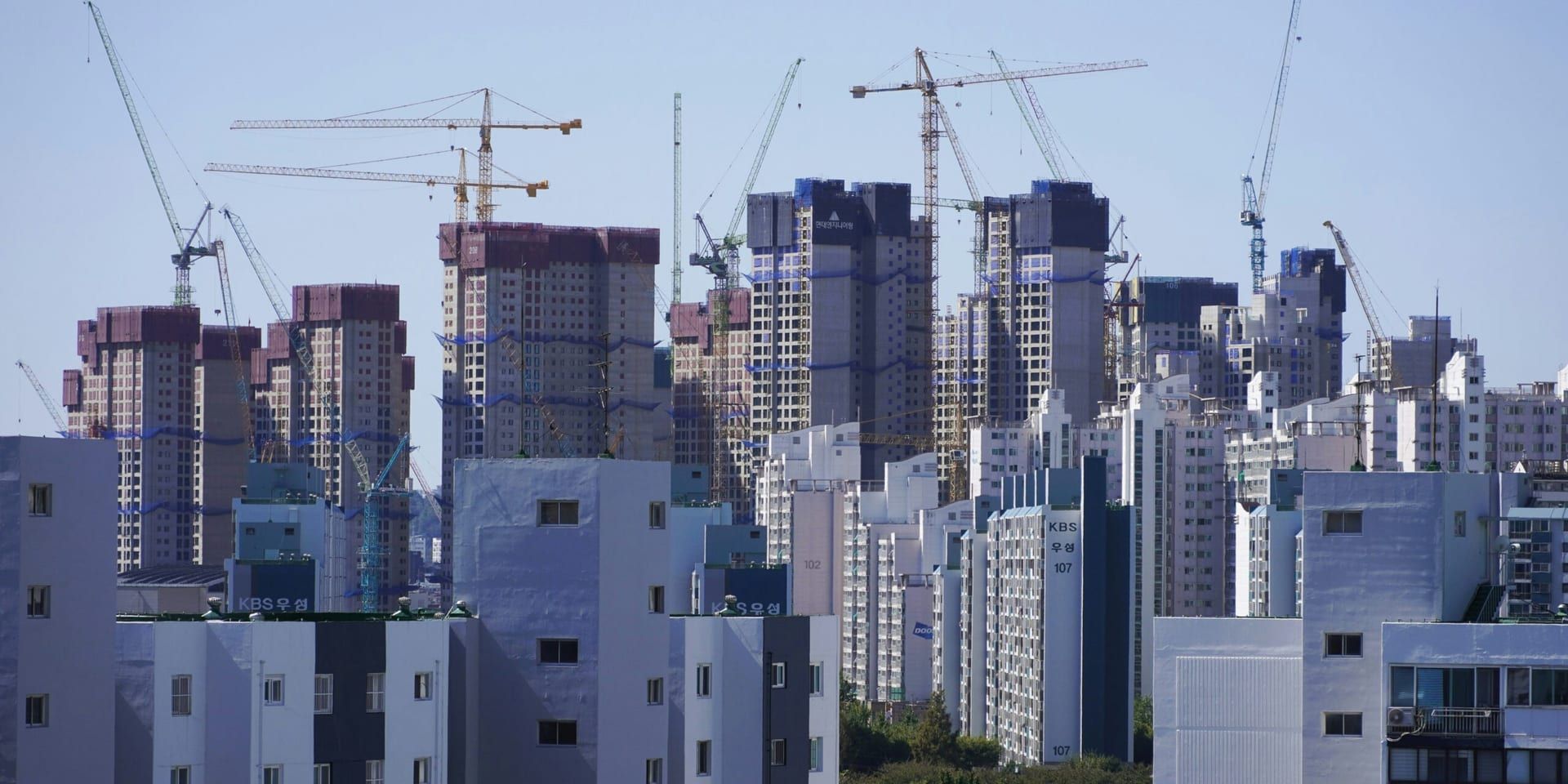 Commercial Real Estate Investment Gains Momentum Even as Rates Stay Elevated