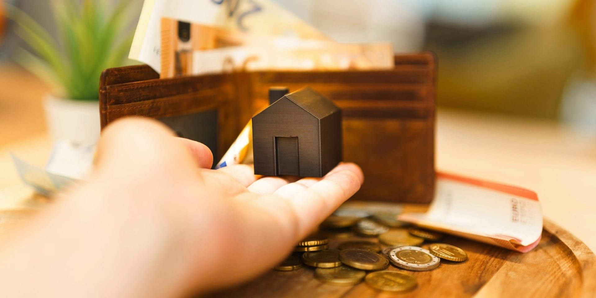 Mortgage Rates Dip to 11-Month Low as Affordability Edges Forward