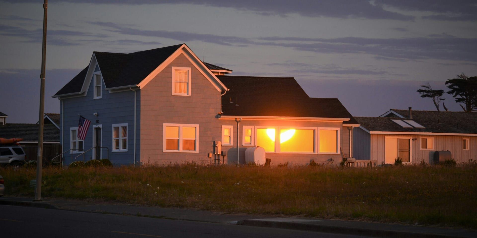 U.S. Housing Market Faces Seasonal Slowdown Amid Cautious Buyers and High Mortgage Rates