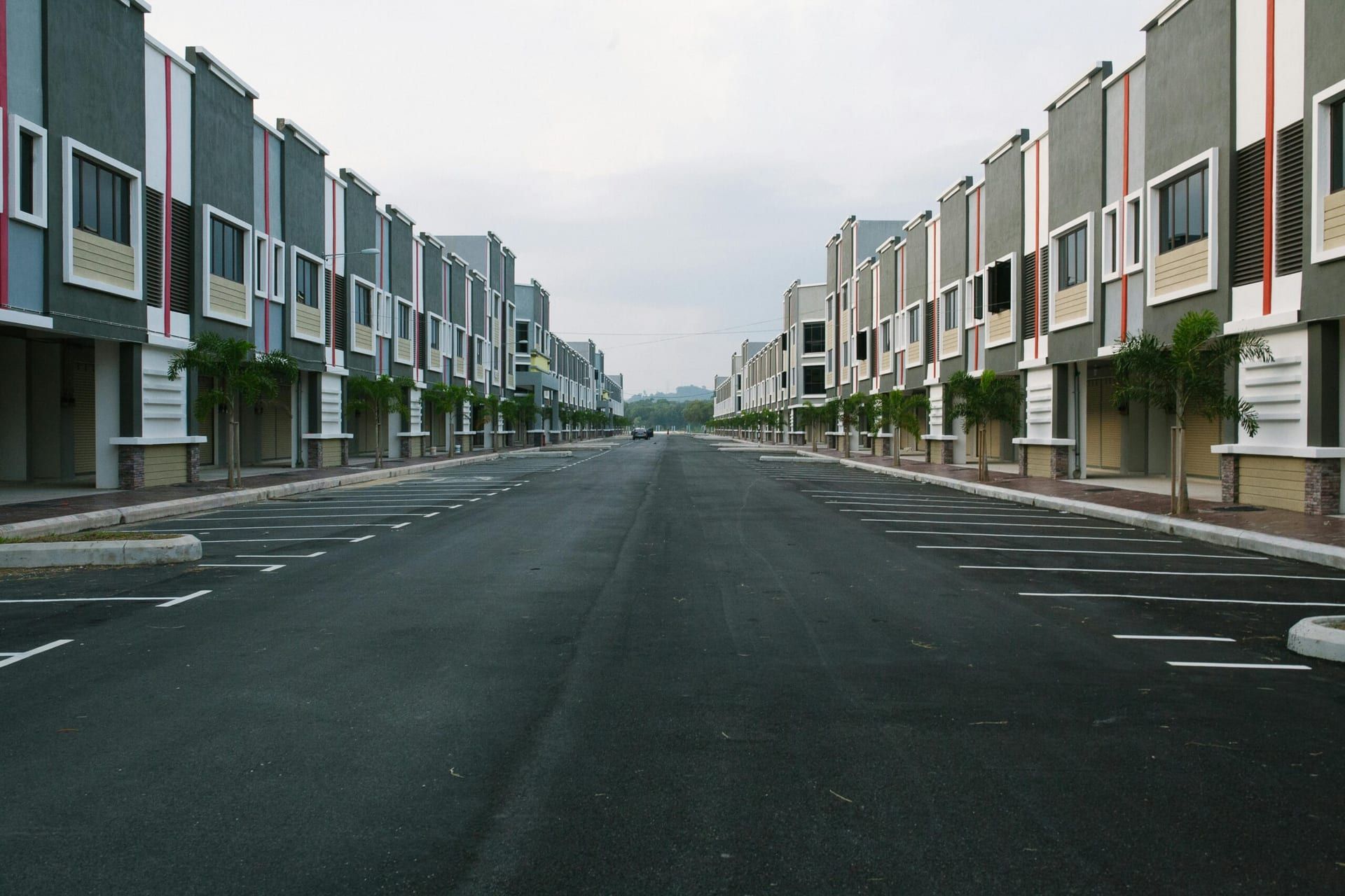 Diverse Trends in Housing Market: Regional Growth and Demand Disparities