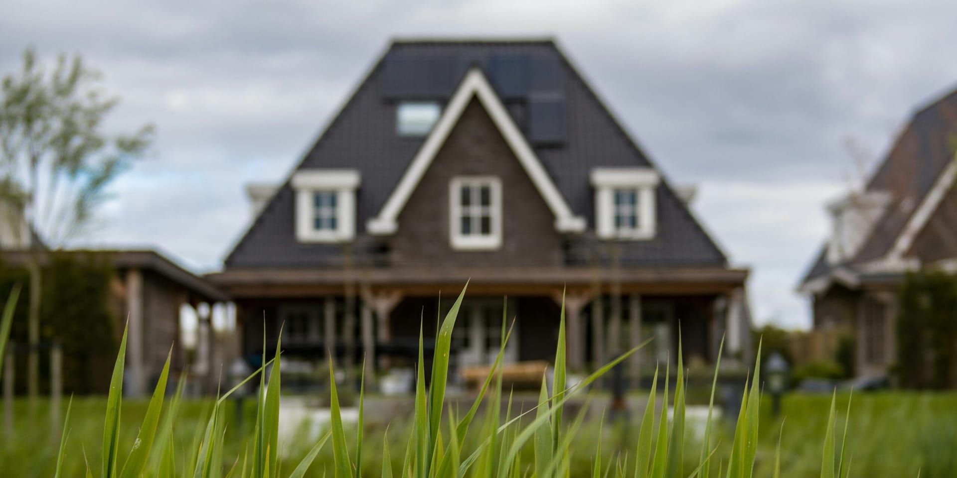 Off-Grid Living Surges: Rural Mortgage Applications Soar Across America